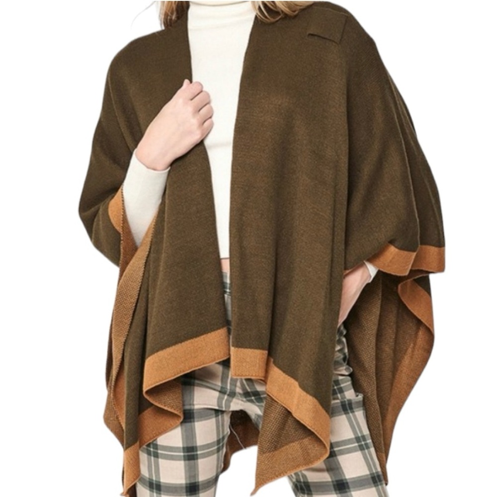🛍️NWOT Women’s One Size Olive Poncho Sweater with Shoulder Strap